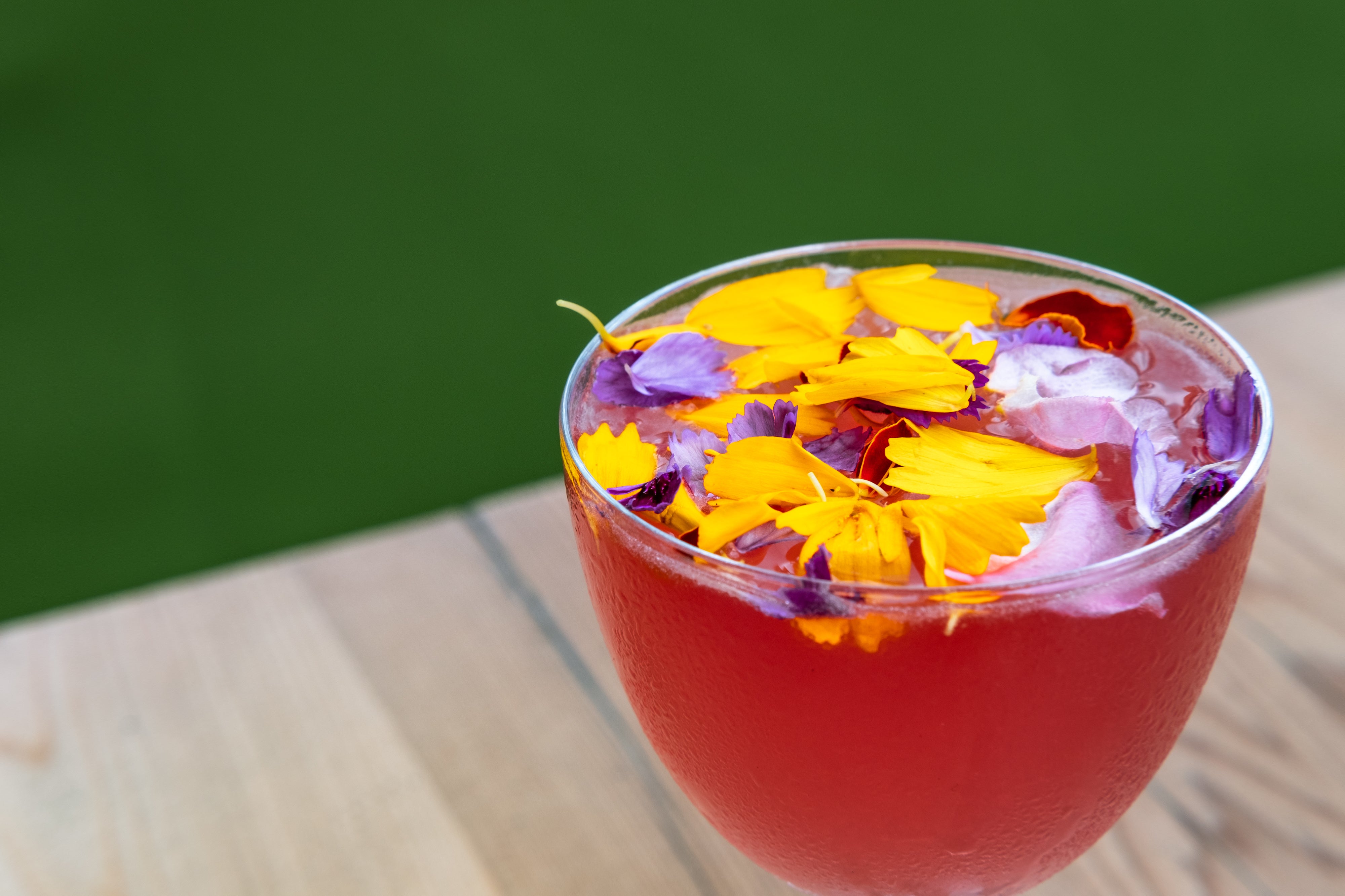 files/a-taste-of-summer-with-a-floral-cocktail.jpg