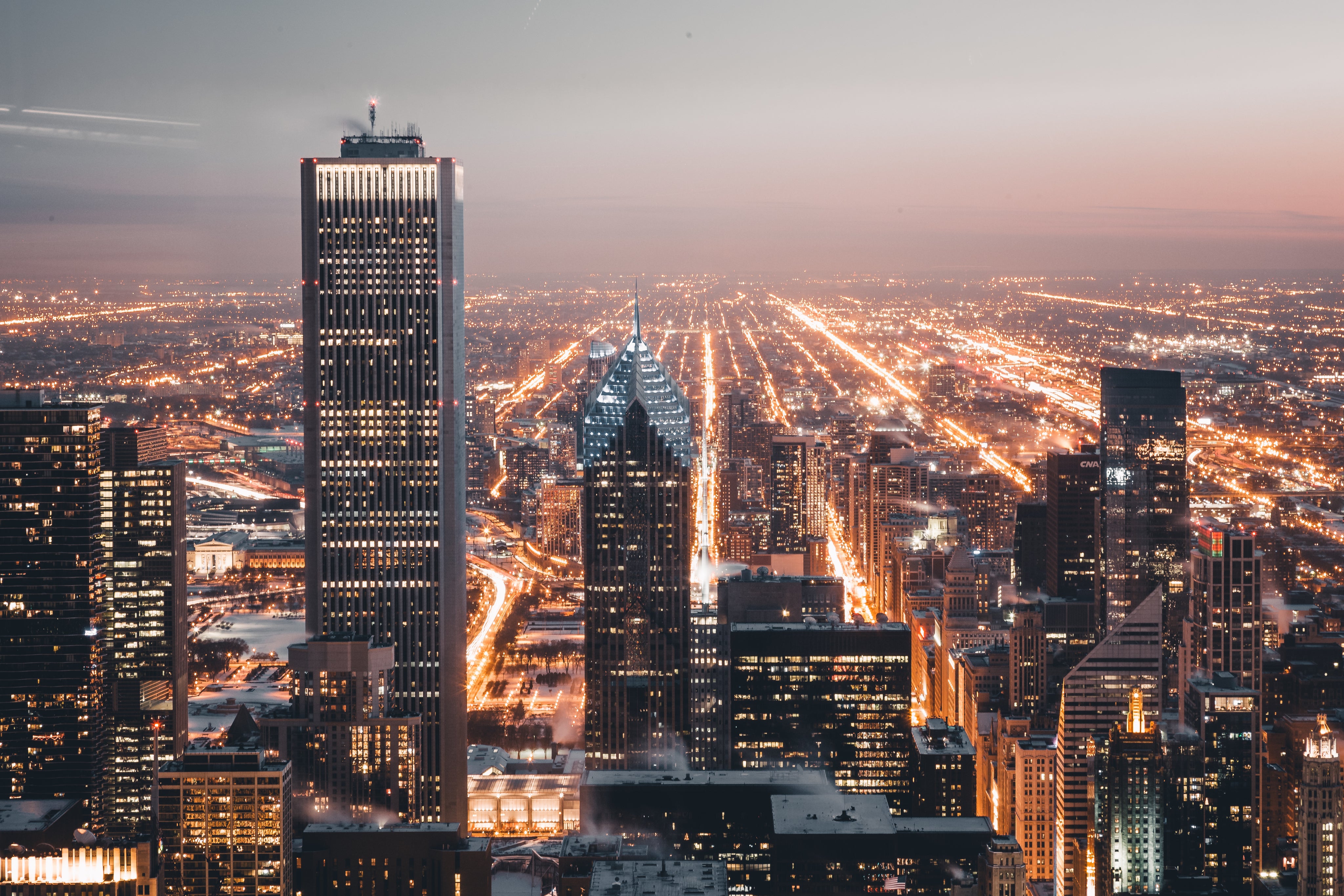 files/chicago-city-lights-at-night.jpg