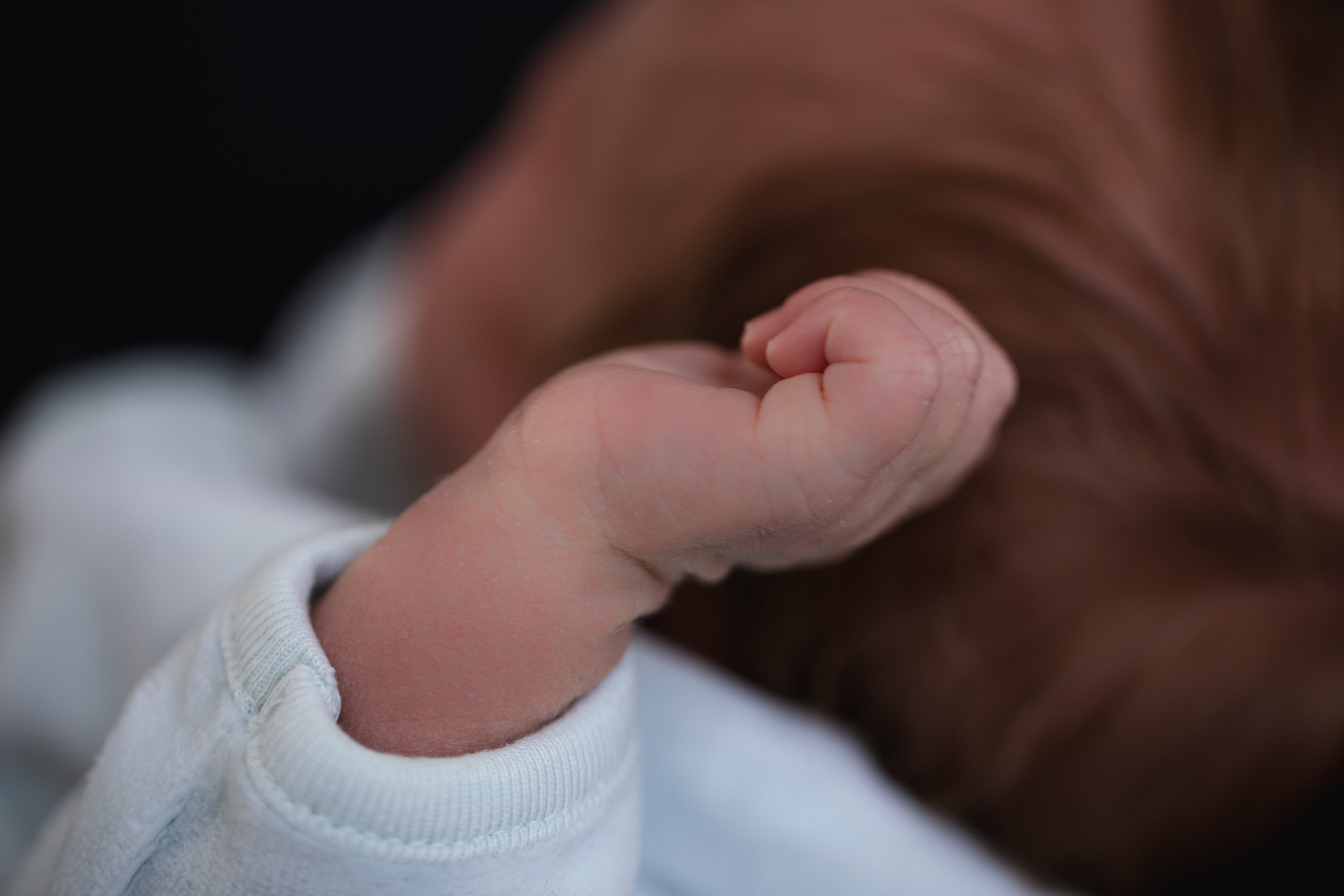 files/newborn-baby-hand.jpg